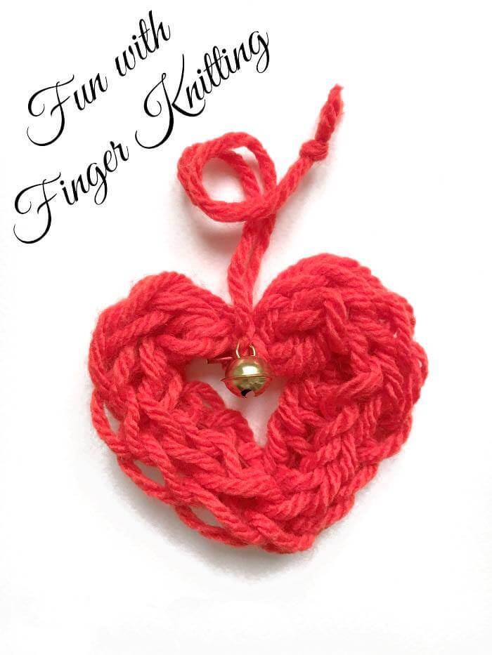 Finger knit these cute hearts with your kids