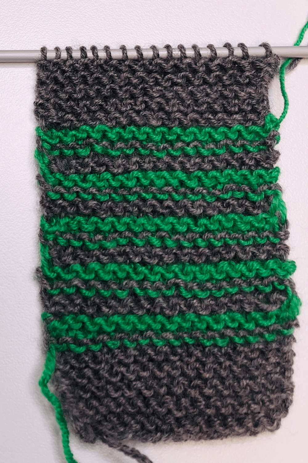 An example on how messy garter stitch stripes can look if you're not careful!